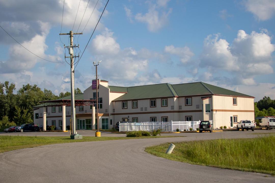 Morgantown Inn & Suites Екстер'єр фото